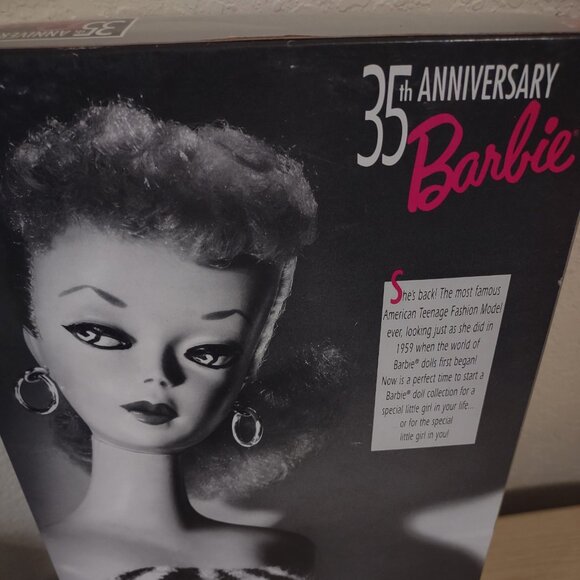 35th anniversary reproduction of original 1959 Barbie Doll - Picture 5 of 5